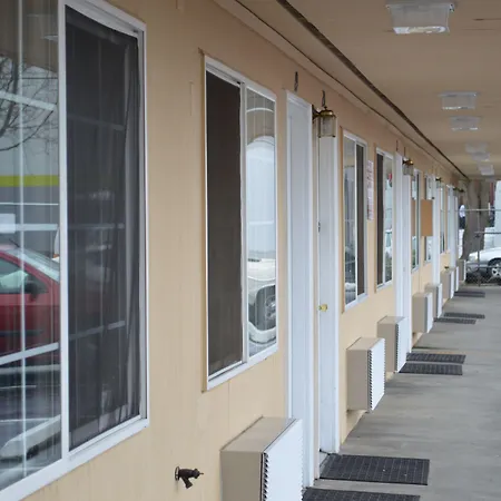 Columbus Motor Inn-3